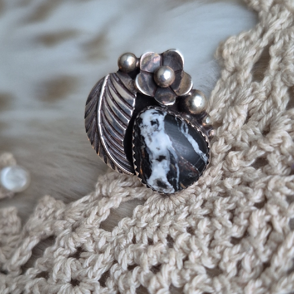🌙Vintage Signed White Buffalo Sterling Silver Ring